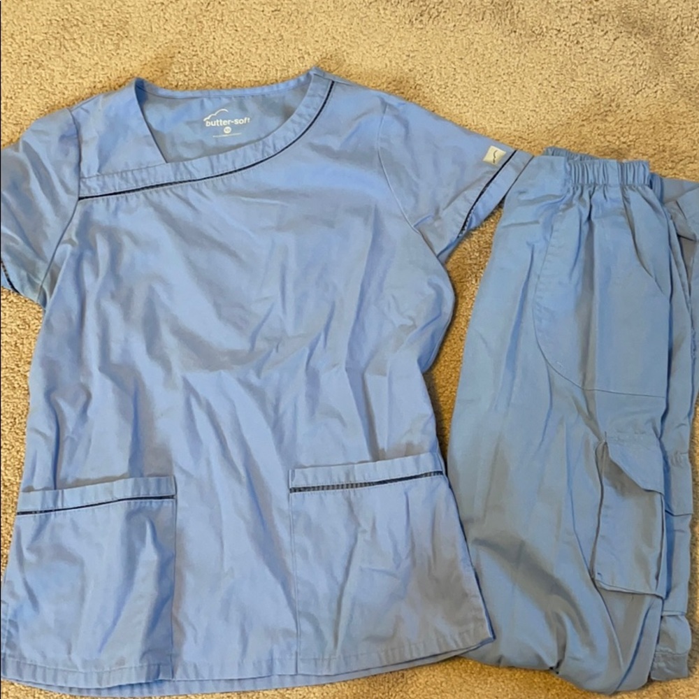 Buttersoft Scrub Set